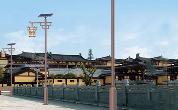 抗风型聂荣太阳能路灯：保障稳定照明不受风害