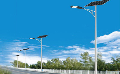 农村道路装聂荣太阳能路灯选多大瓦数实测 农村道路装聂荣太阳能路灯选多大瓦数实测